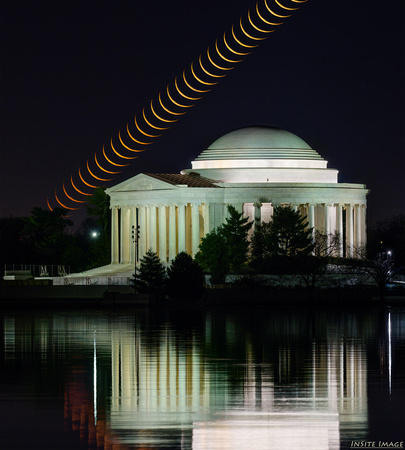 Moonstack of a 5.6% Waning Crescent Moon rising over the Jefferson Memorial