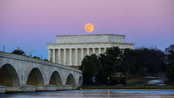 Full Wolf Moon Rising over the Lincoln Memorial