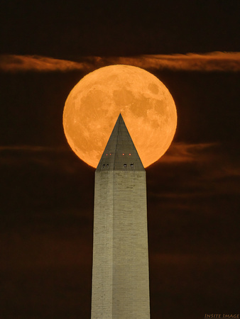 Super Sturgeon Moon rising over the Washington Monument