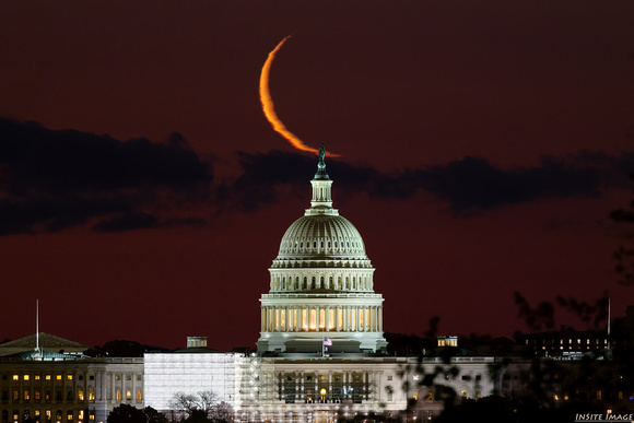 Crescent Moon rising over the US Capitol